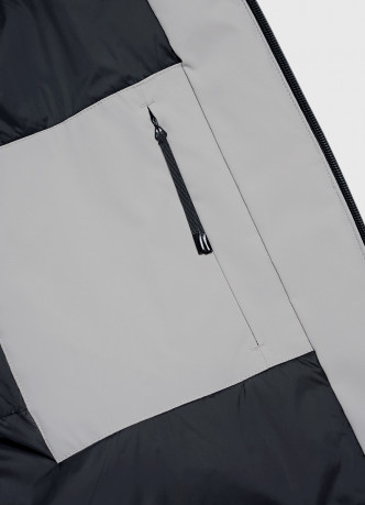 Утеплённая куртка с капюшоном