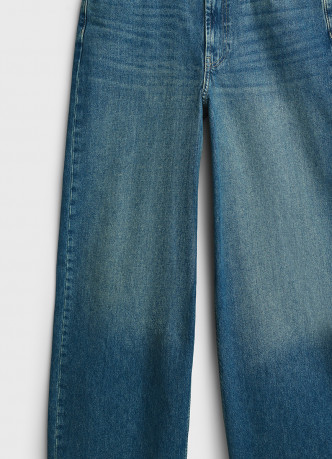 Джинсы со средней посадкой