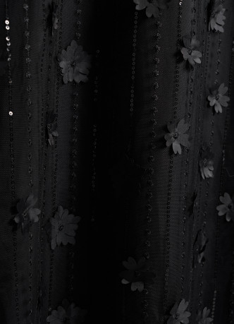 Платье с пайетками и декором в виде цветов