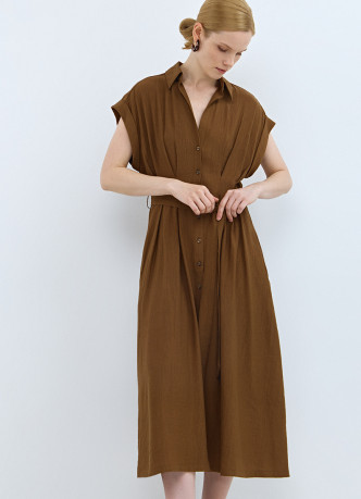 Приталенное платье-рубашка с ремнем