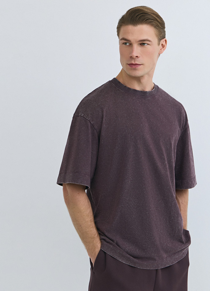 Базовая футболка с эффектом стирки