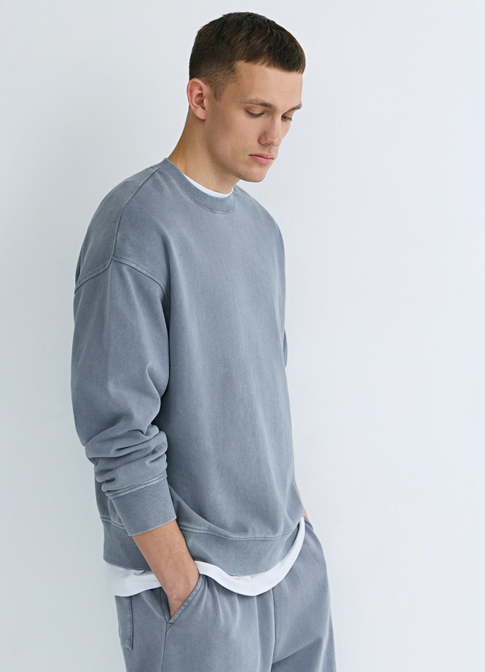 Свитшот с эффектом стирки