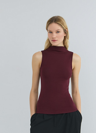 Топ из хлопка и модала с воротником-стойкой