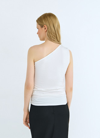 Топ на одно плечо с узлом