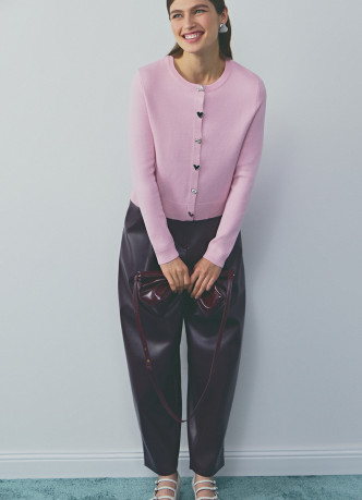 Вязаный кардиган с фигурными пуговицами