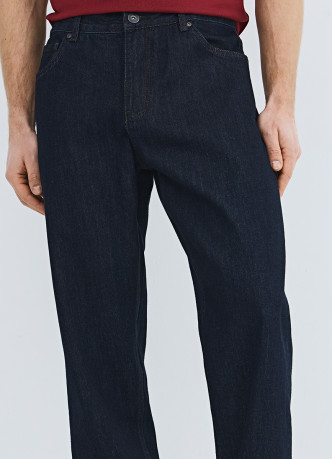 Зауженные джинсы Tapered