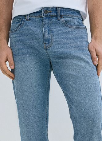 Зауженные джинсы