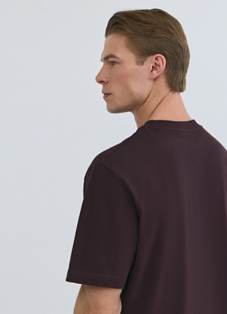 Футболка с текстовой вышивкой