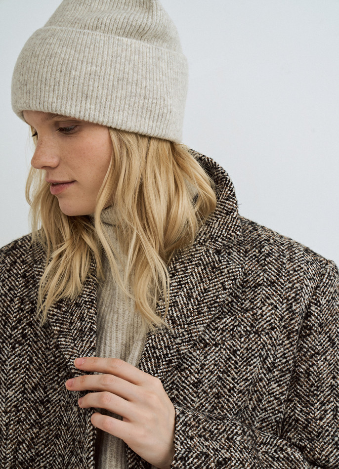 Шапка с отворотом