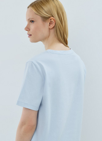 Футболка с цветочным принтом