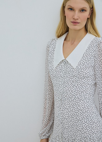 Платье мини из шифона в горошек