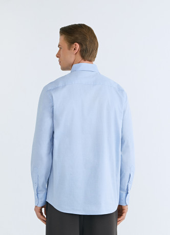 Рубашка из ткани шамбре