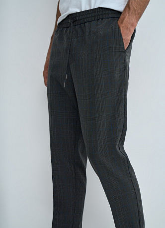 Брюки в клетку