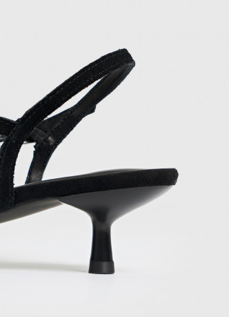 Туфли на каблуке