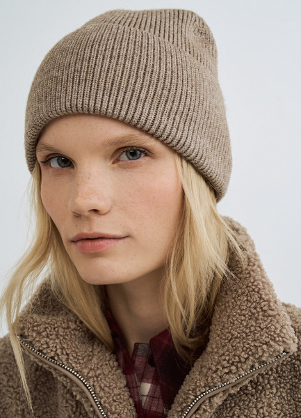 

Шапка-бини, Коричневый