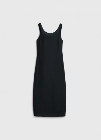 Льняное платье на широких бретелях