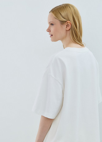 Футболка оверсайз с вышивкой