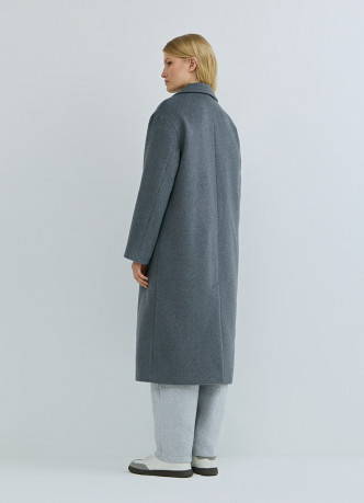 Длинное двубортное пальто из шерсти