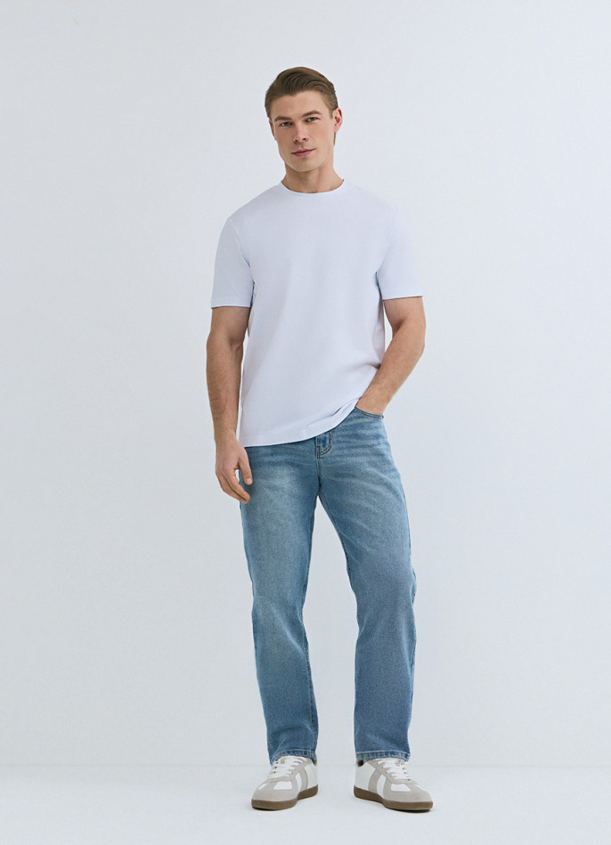 Зауженные джинсы