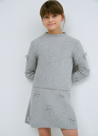 Свитер с бантами для девочек