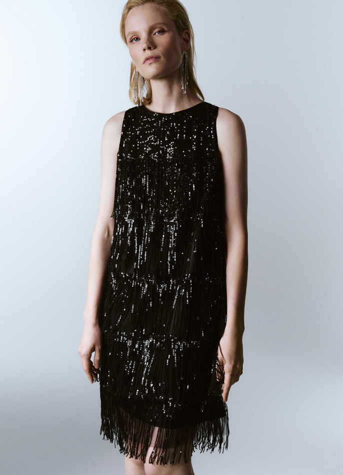 Платье А-силуэта с бахромой из пайеток