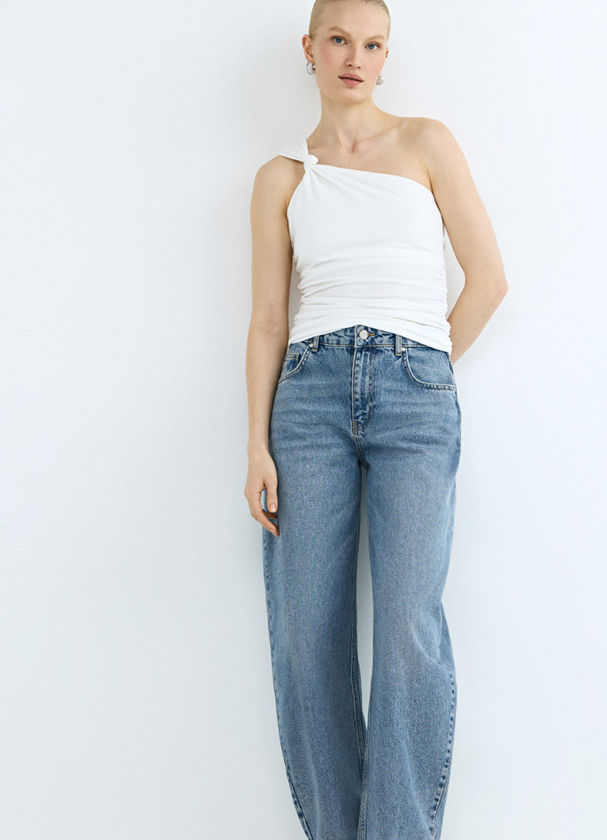 Джинсы Баррел со средней посадкой