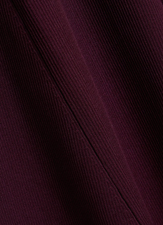 Вязаное платье с расклёшенной юбкой