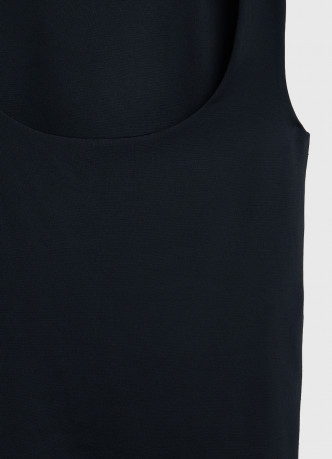 Топ с широкими бретелями