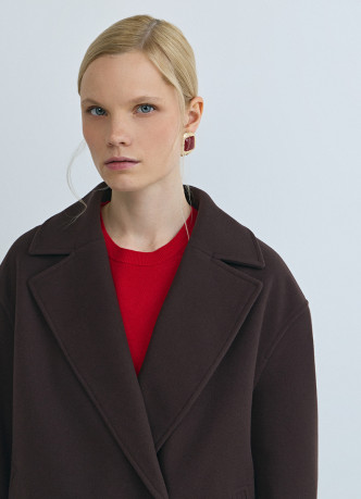 Короткое двубортное пальто