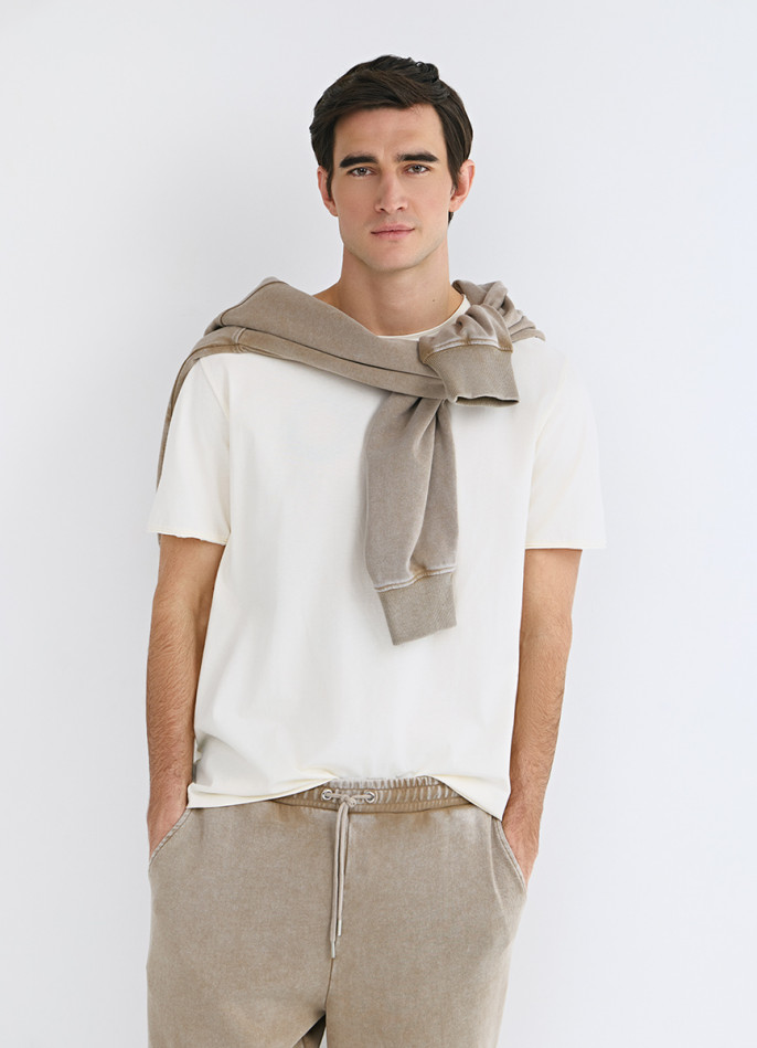 Футболка с необработанным краем