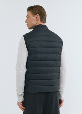 Ультралёгкий жилет с воротником-стойкой