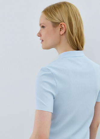 Поло в рубчик с коротким рукавом