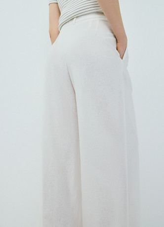 Широкие брюки изо льна