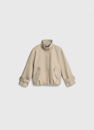 Легкая куртка