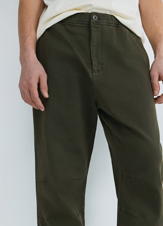 Джоггеры из эластичной ткани