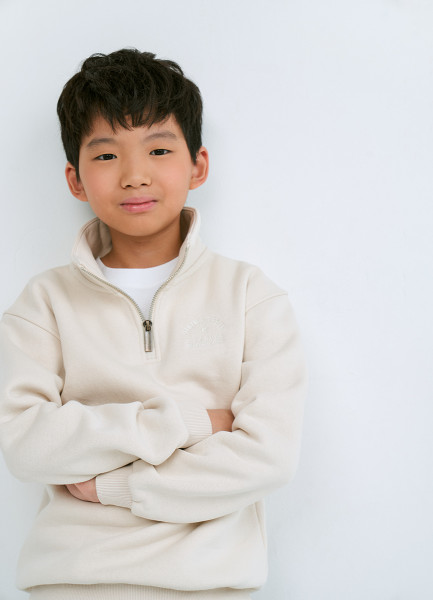 

Свитшот с воротником-стойкой на молнии для мальчиков, Бежевый