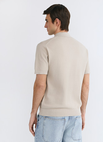 Поло из текстурной ткани