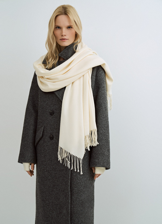 Шарф с бахромой