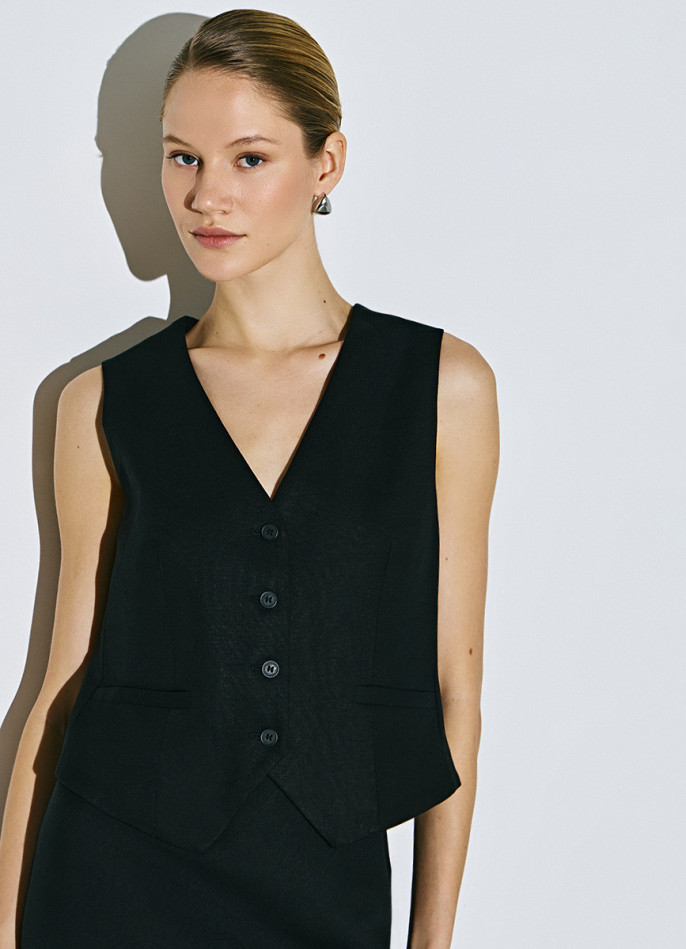 Жилет на пуговицах