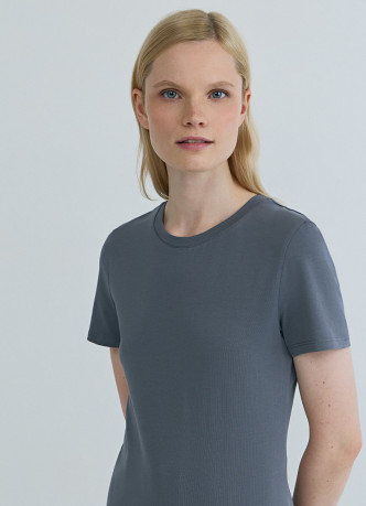 Базовая футболка из хлопка