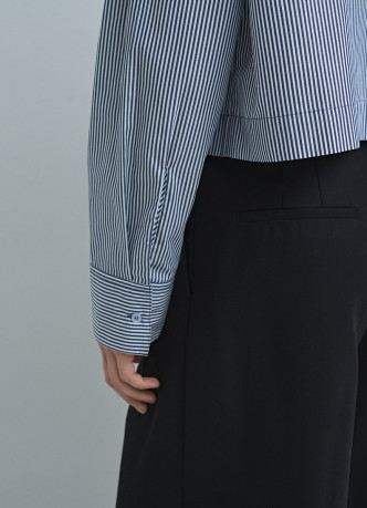 Укороченная хлопковая блузка