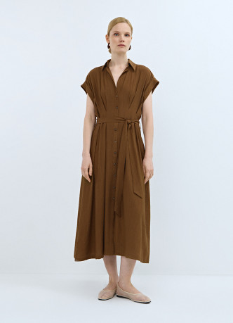 Приталенное платье-рубашка с ремнем