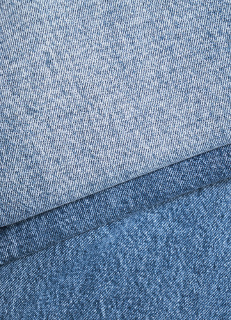 Широкие джинсы с высокой посадкой и ремнем