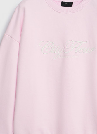 Свитшот с вышивкой