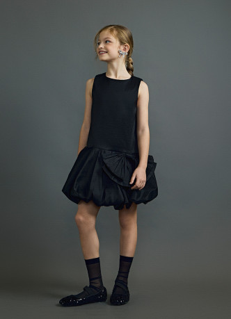 Платье с пышной юбкой и бантом для девочек