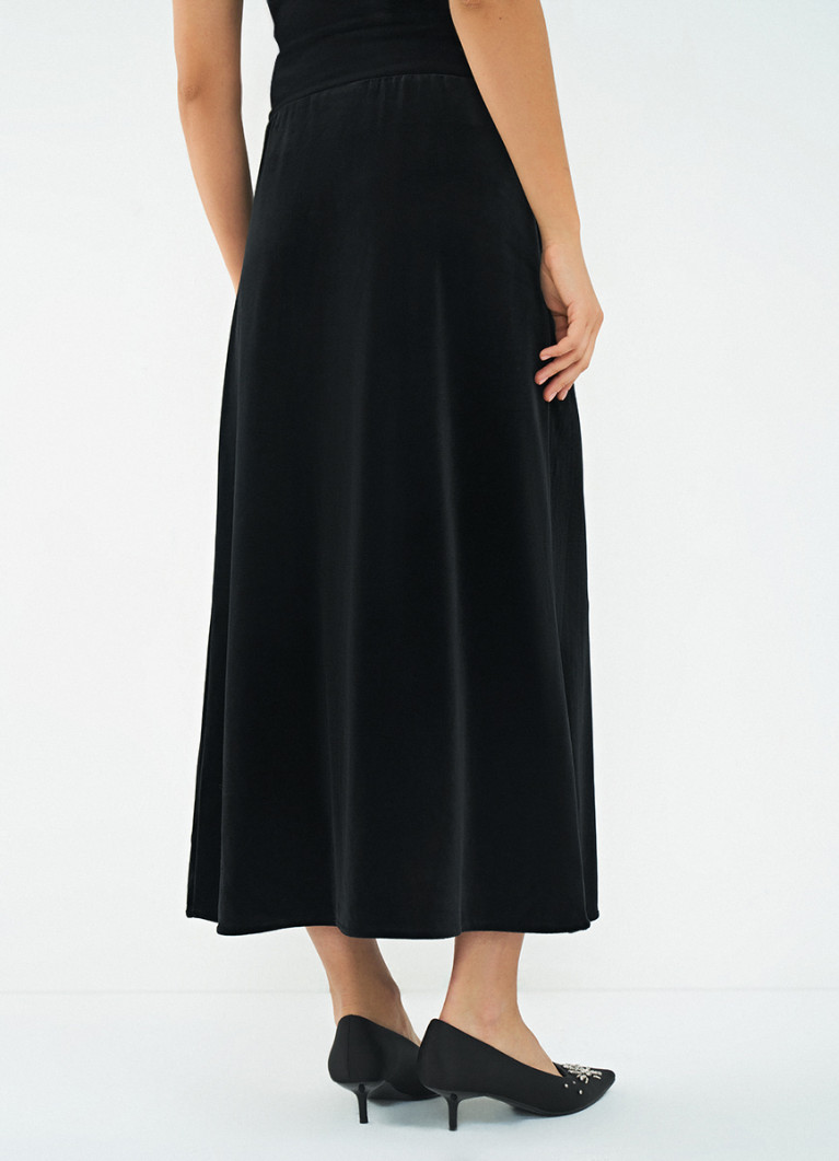 Жалаңаш ұйықтап қалды