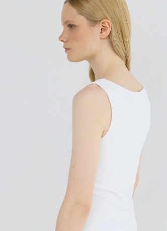 Топ с широкими бретелями