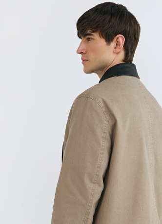 Куртка с контрастным воротником