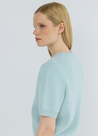 Укороченный кардиган с золотыми пуговицами