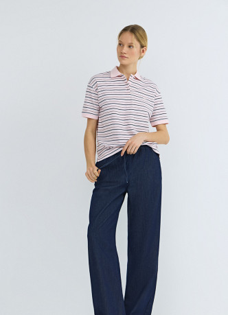 Тонкие джинсы на резинке со средней посадкой